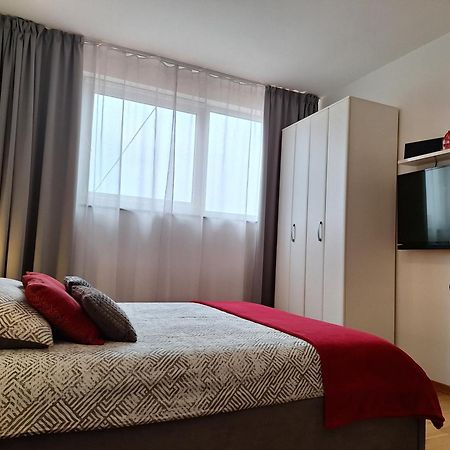 Apartment Lea Maria Zara Esterno foto